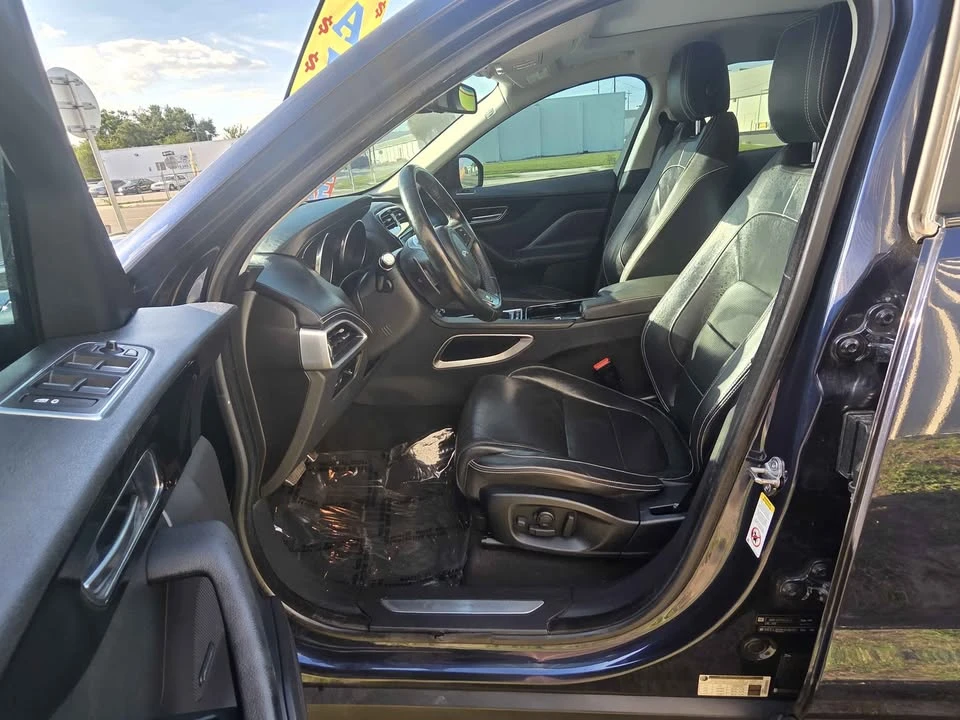 2017 Jaguar F-Pace - Image 19 of 20