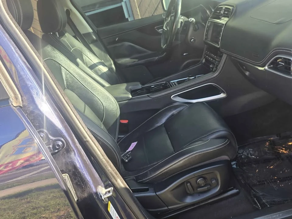 2017 Jaguar F-Pace - Image 12 of 20