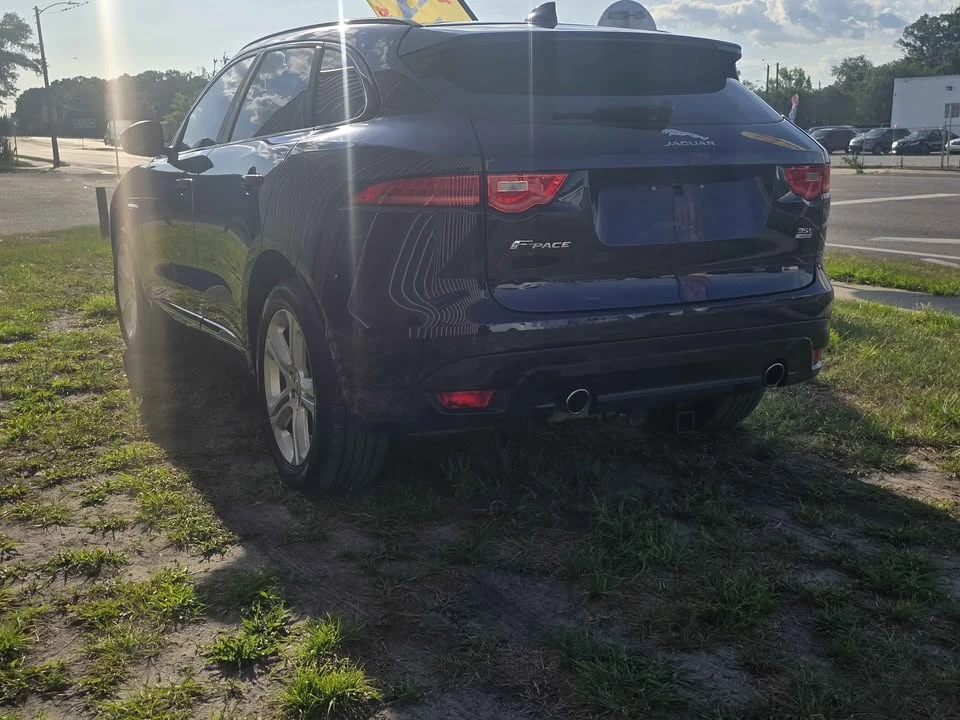 2017 Jaguar F-Pace - Image 5 of 20