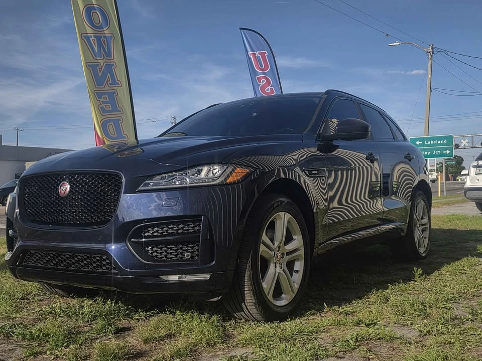2017 Jaguar F-Pace - Image 4 of 20