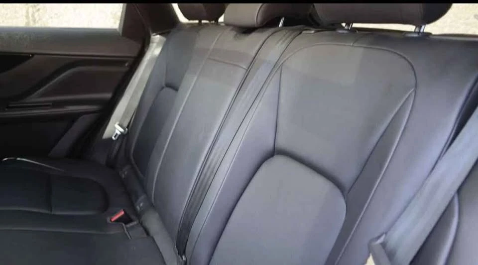 2017 Jaguar F-Pace - Image 9 of 11