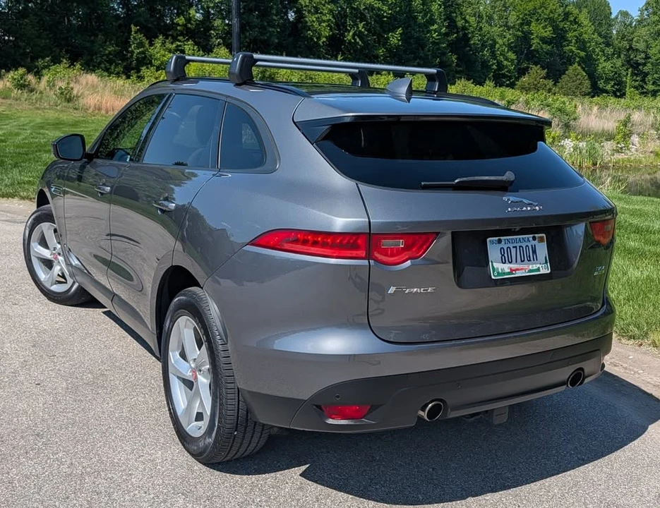 2017 Jaguar F-Pace - Image 5 of 16