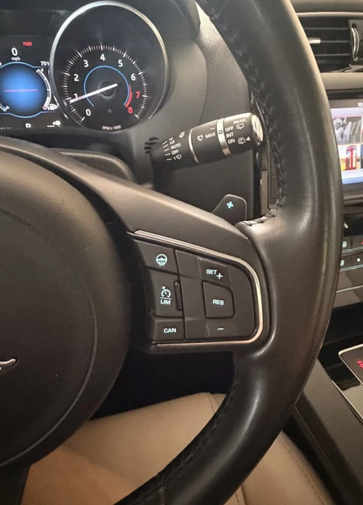 2017 Jaguar F-Pace - Image 12 of 16