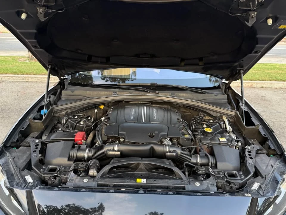 2017 Jaguar F-Pace - Image 14 of 14