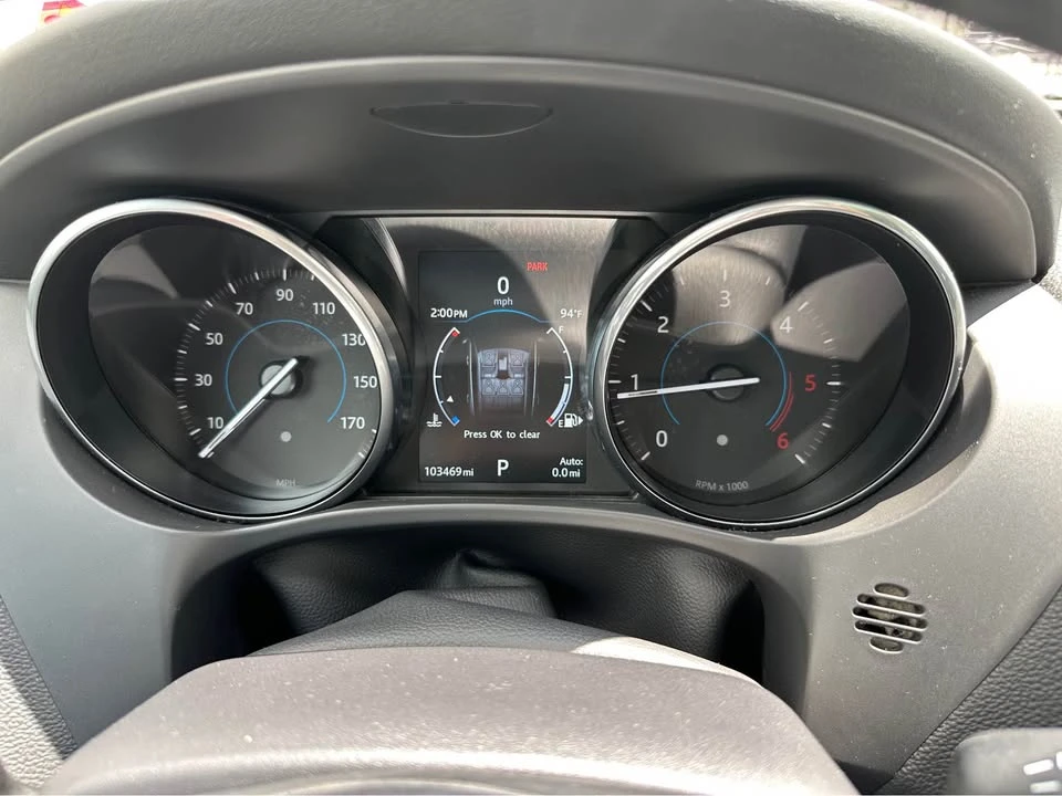 2017 Jaguar F-Pace - Image 16 of 19