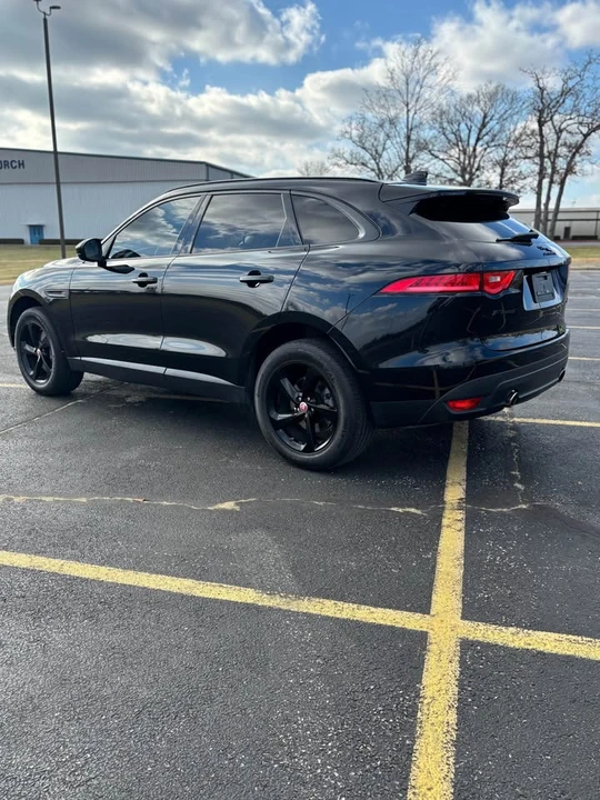 2017 Jaguar F-Pace - Image 4 of 15