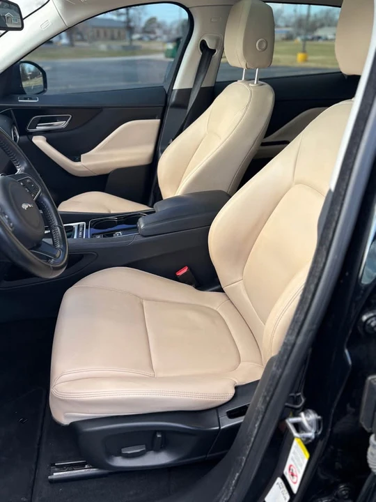 2017 Jaguar F-Pace - Image 11 of 15