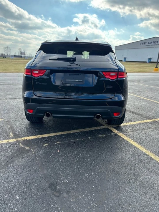 2017 Jaguar F-Pace - Image 6 of 15