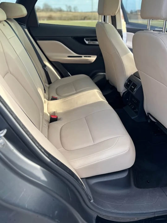 2017 Jaguar F-Pace - Image 14 of 15
