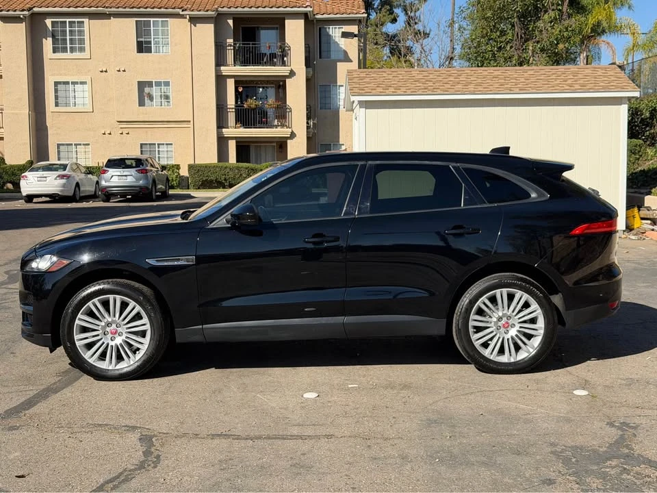 2017 Jaguar F-Pace - Image 6 of 16