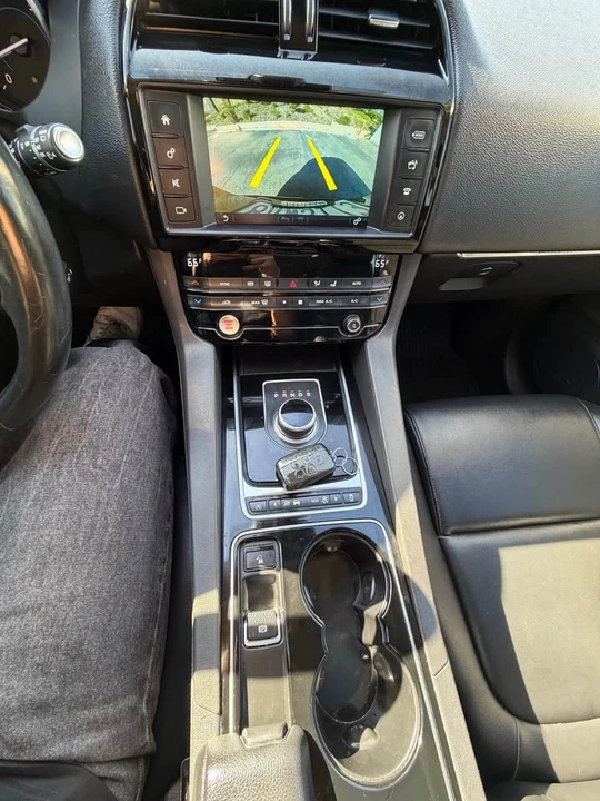 2017 Jaguar F-Pace - Image 13 of 16