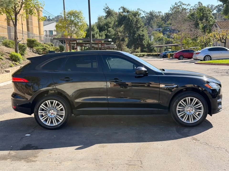 2017 Jaguar F-Pace - Image 4 of 16