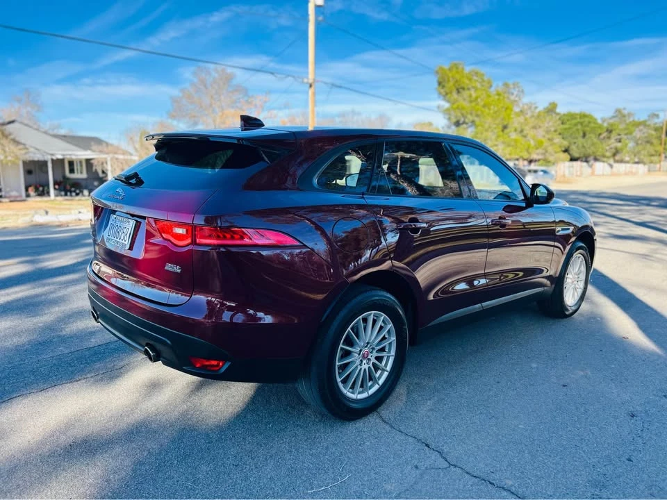 2017 Jaguar F-Pace - Image 6 of 14