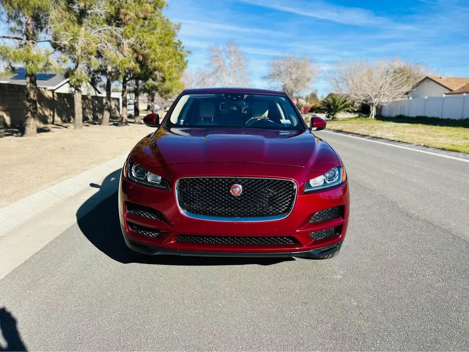 2017 Jaguar F-Pace - Image 2 of 14