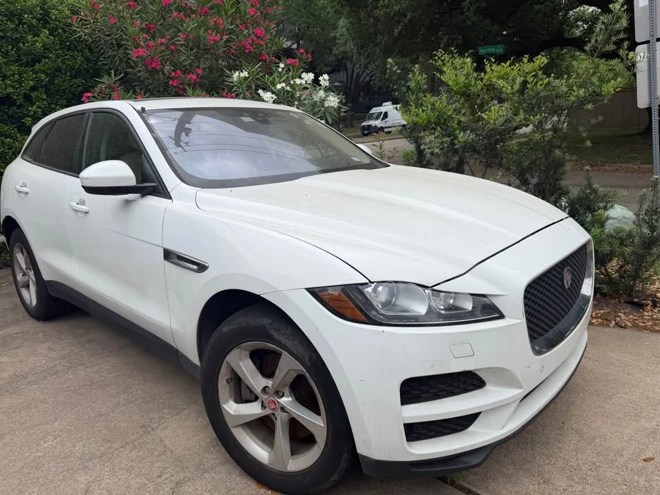 2017 Jaguar F-Pace - Image 4 of 6