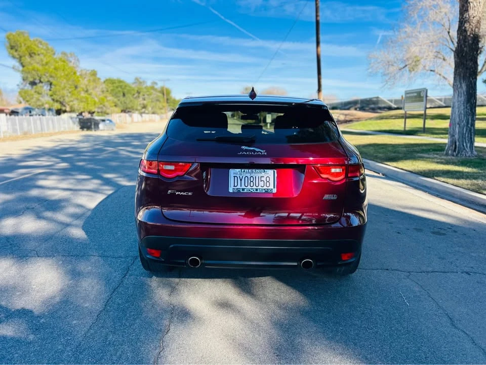 2017 Jaguar F-Pace - Image 7 of 14