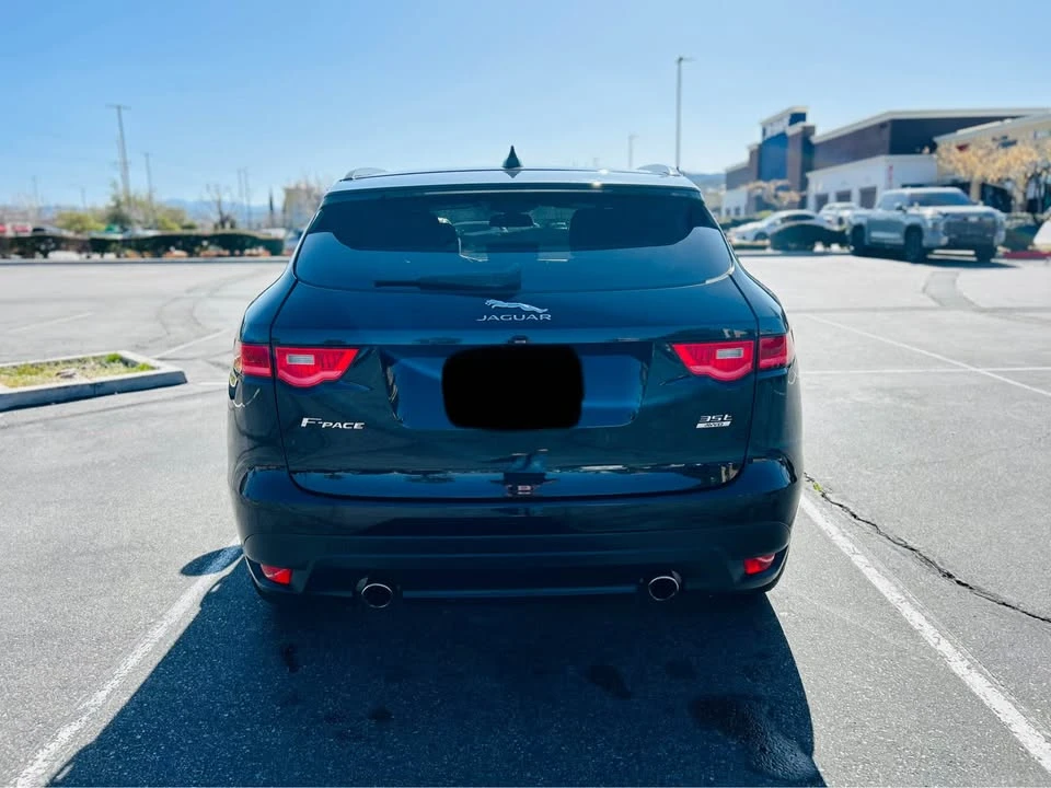 2017 Jaguar F-Pace - Image 7 of 12