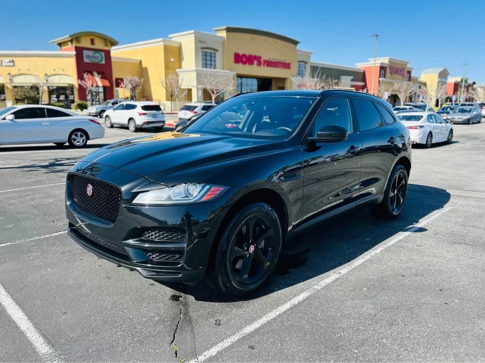 2017 Jaguar F-Pace - Image 3 of 12
