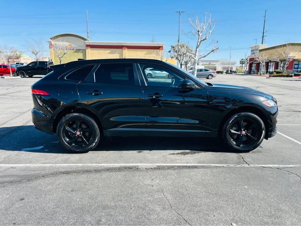 2017 Jaguar F-Pace - Image 4 of 12