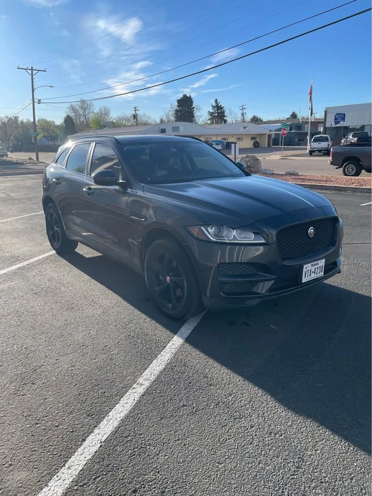 2017 Jaguar F-Pace - Image 9 of 19