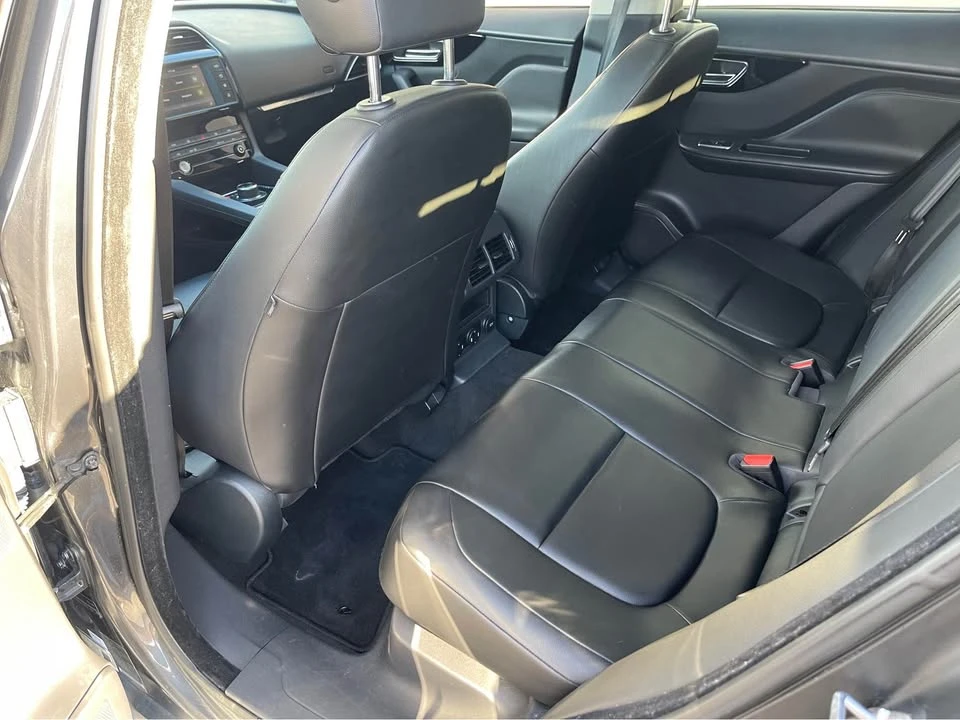 2017 Jaguar F-Pace - Image 15 of 19