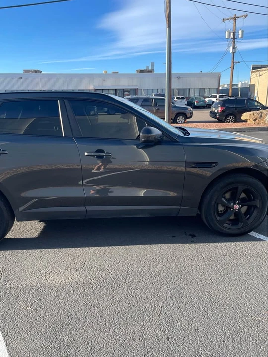 2017 Jaguar F-Pace - Image 8 of 19