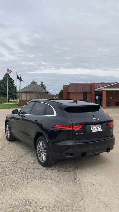 2017 Jaguar F-Pace - Image 4 of 14