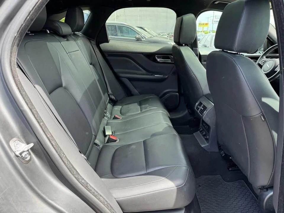 2017 Jaguar F-Pace - Image 13 of 19