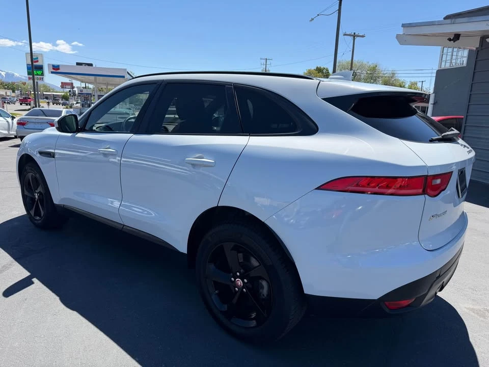 2017 Jaguar F-Pace - Image 8 of 21