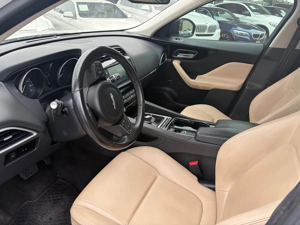 2017 Jaguar F-Pace - Image 7 of 8