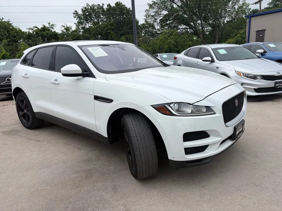 2017 Jaguar F-Pace - Image 5 of 8