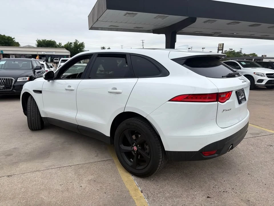 2017 Jaguar F-Pace - Image 2 of 8