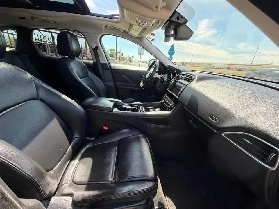 2017 Jaguar F-Pace - Image 6 of 9