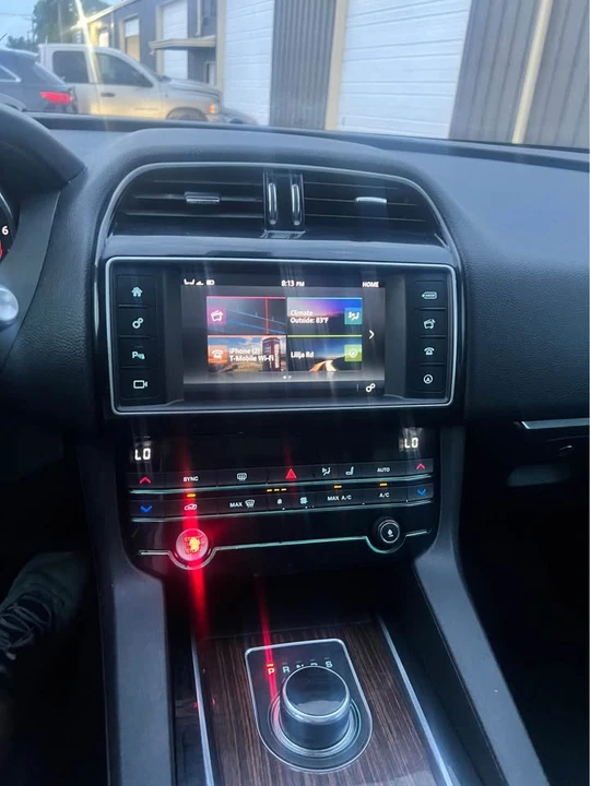 2017 Jaguar F-Pace - Image 17 of 20