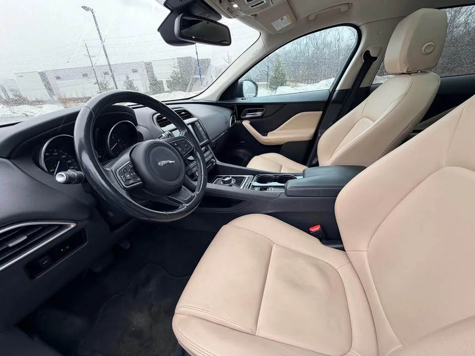 2017 Jaguar F-Pace - Image 7 of 17