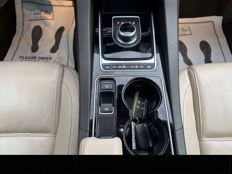 2017 Jaguar F-Pace - Image 19 of 20