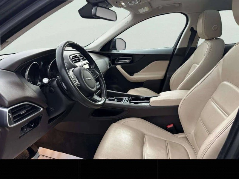 2017 Jaguar F-Pace - Image 9 of 20