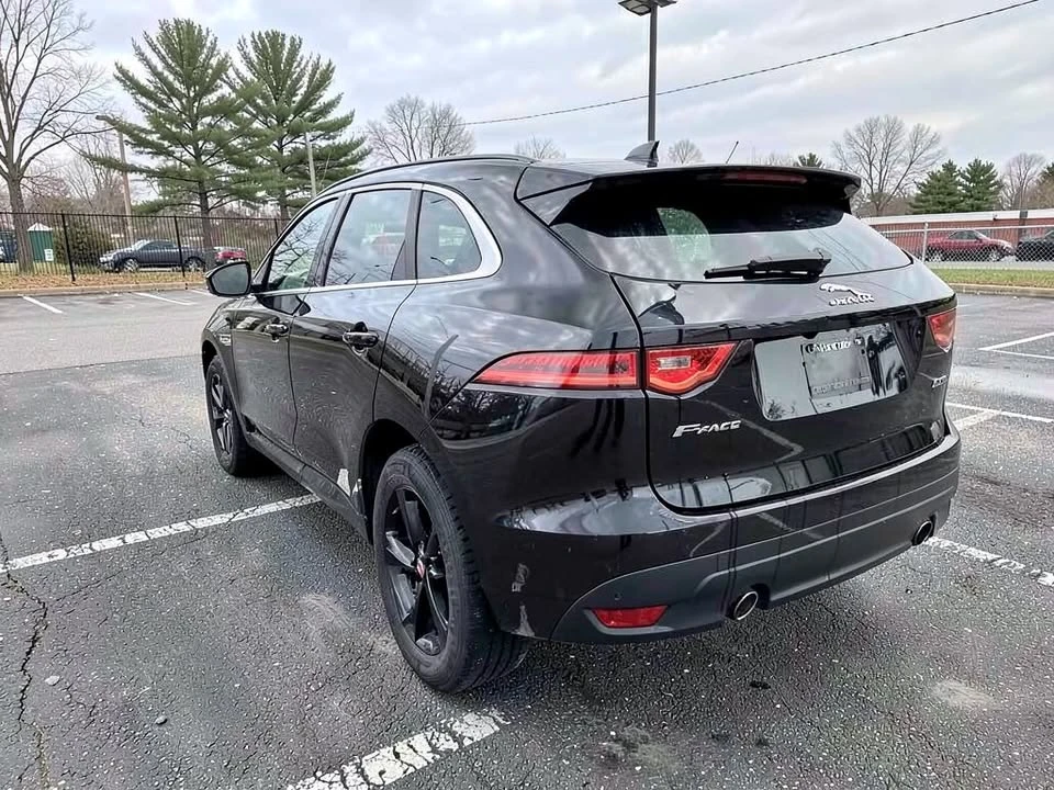 2017 Jaguar F-Pace - Image 11 of 11