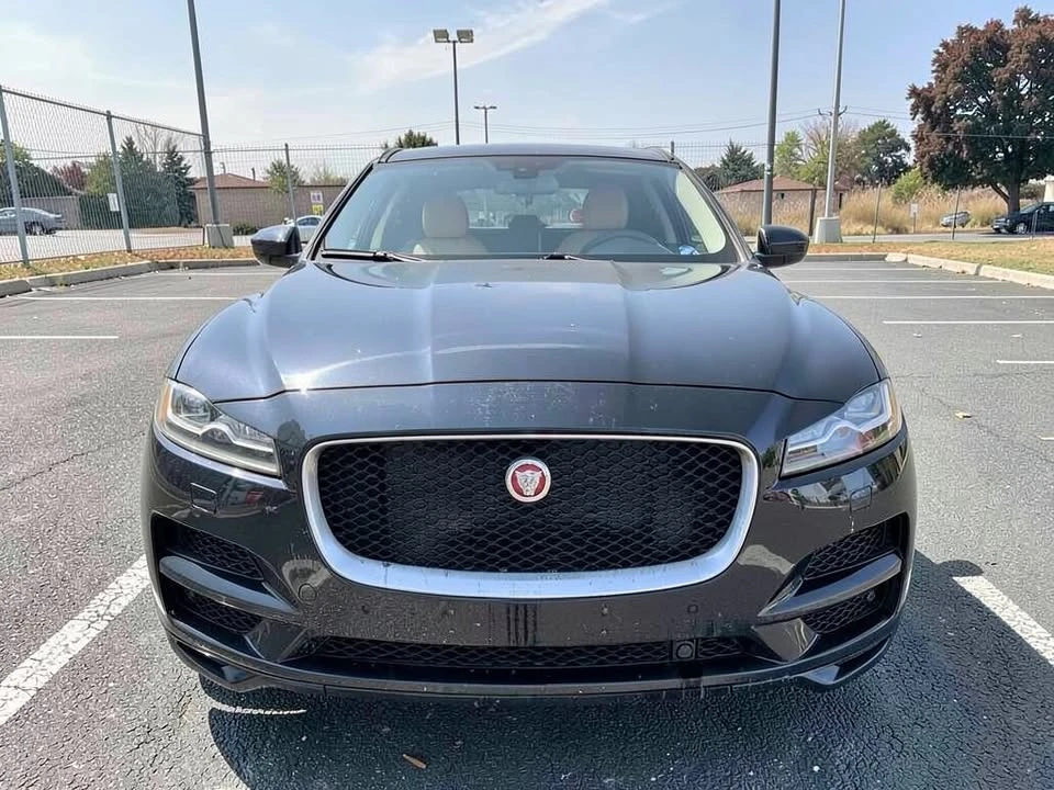 2017 Jaguar F-Pace - Image 2 of 11