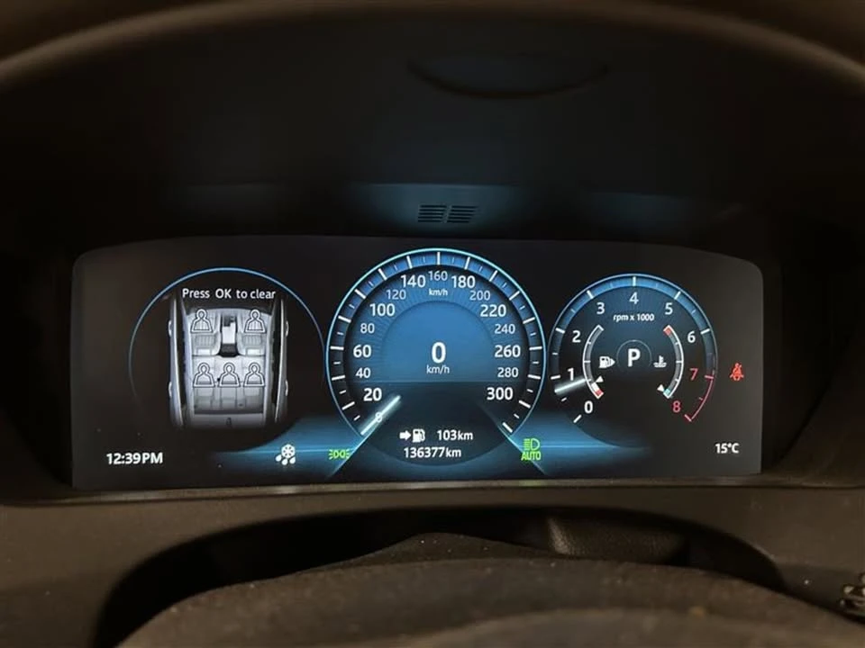 2017 Jaguar F-Pace - Image 5 of 11