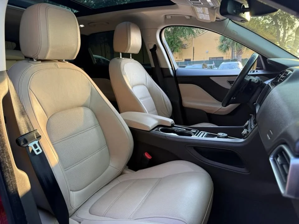 2017 Jaguar F-Pace - Image 13 of 17