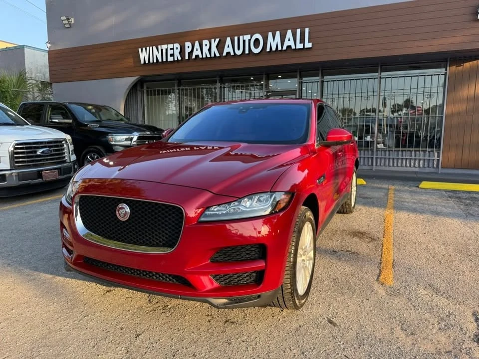 2017 Jaguar F-Pace - Image 3 of 17