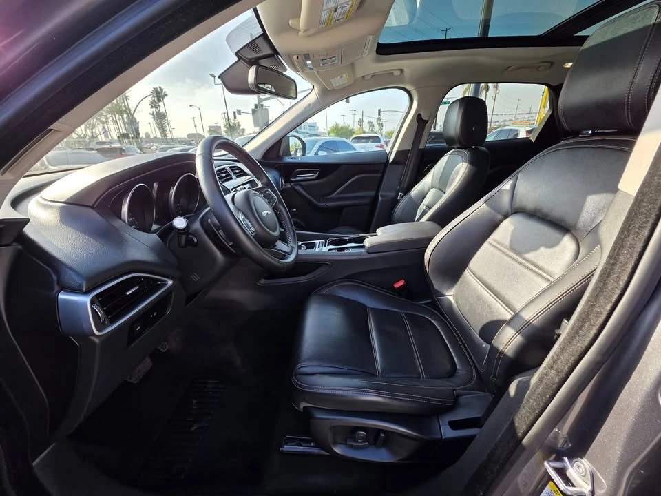 2017 Jaguar F-Pace - Image 15 of 19