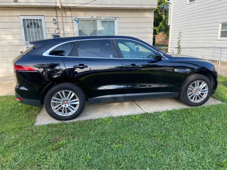 2017 Jaguar F-Pace - Image 6 of 9