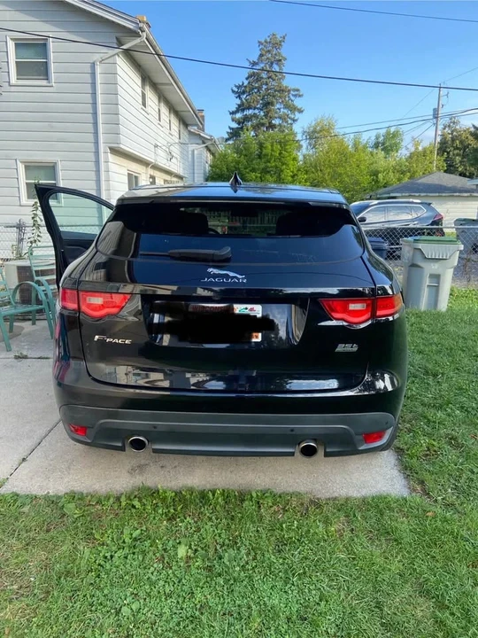 2017 Jaguar F-Pace - Image 8 of 9
