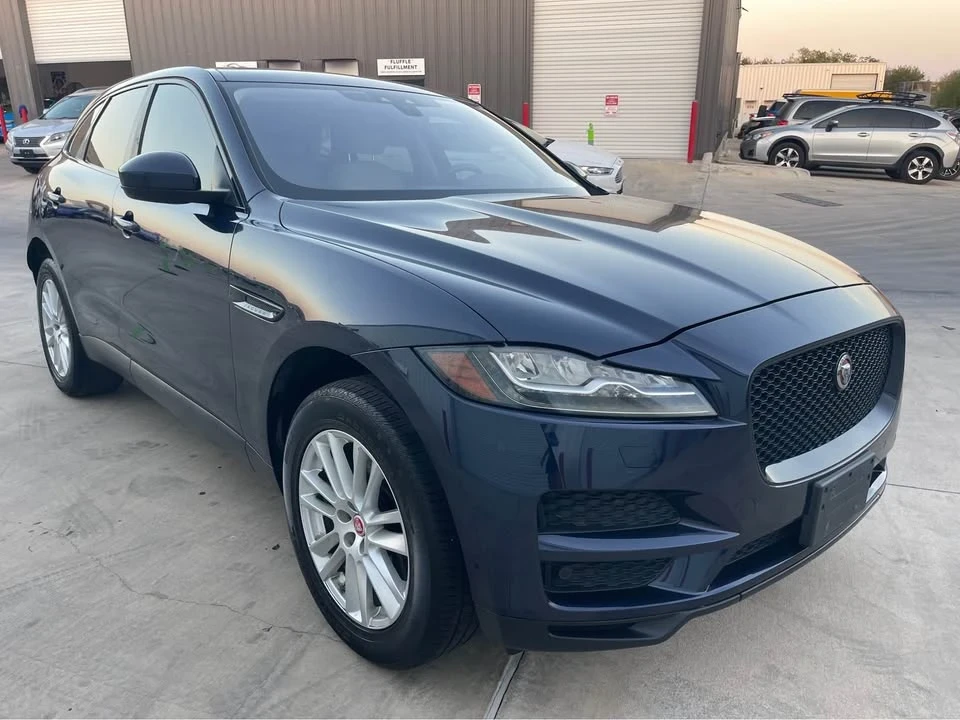 2017 Jaguar F-Pace - Image 4 of 19