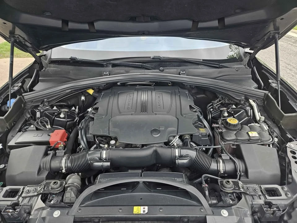 2017 Jaguar F-Pace - Image 15 of 15