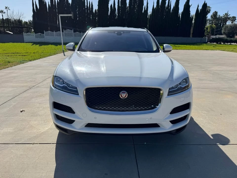2017 Jaguar F-Pace - Image 2 of 18