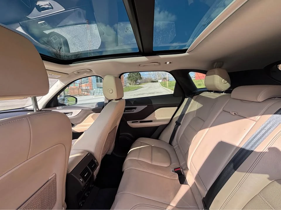 2017 Jaguar F-Pace - Image 15 of 19
