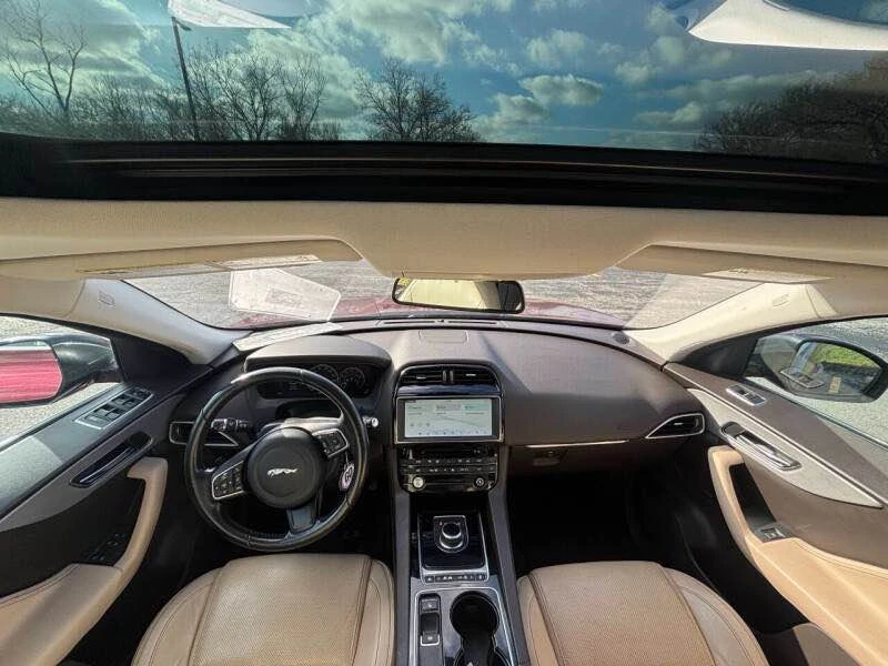 2017 Jaguar F-Pace - Image 17 of 20